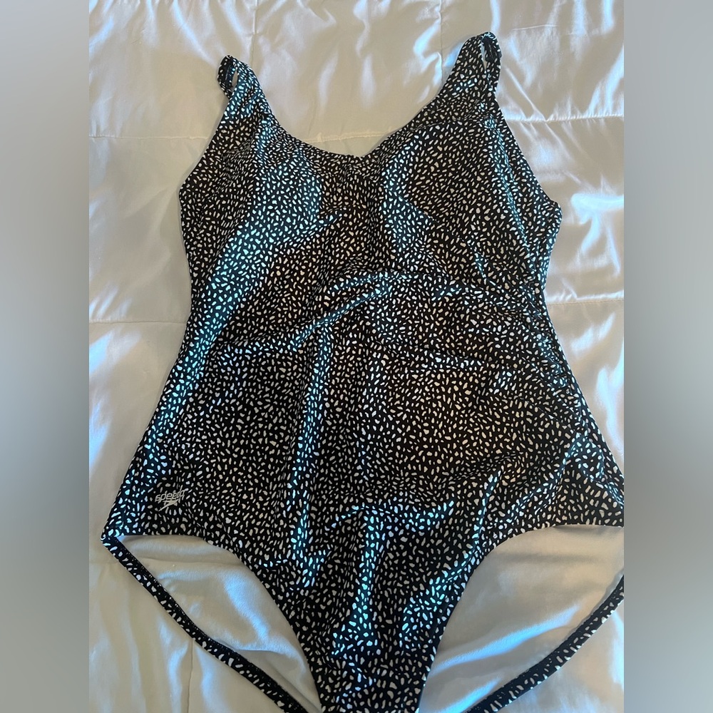 Speedo Black and White Swimwear